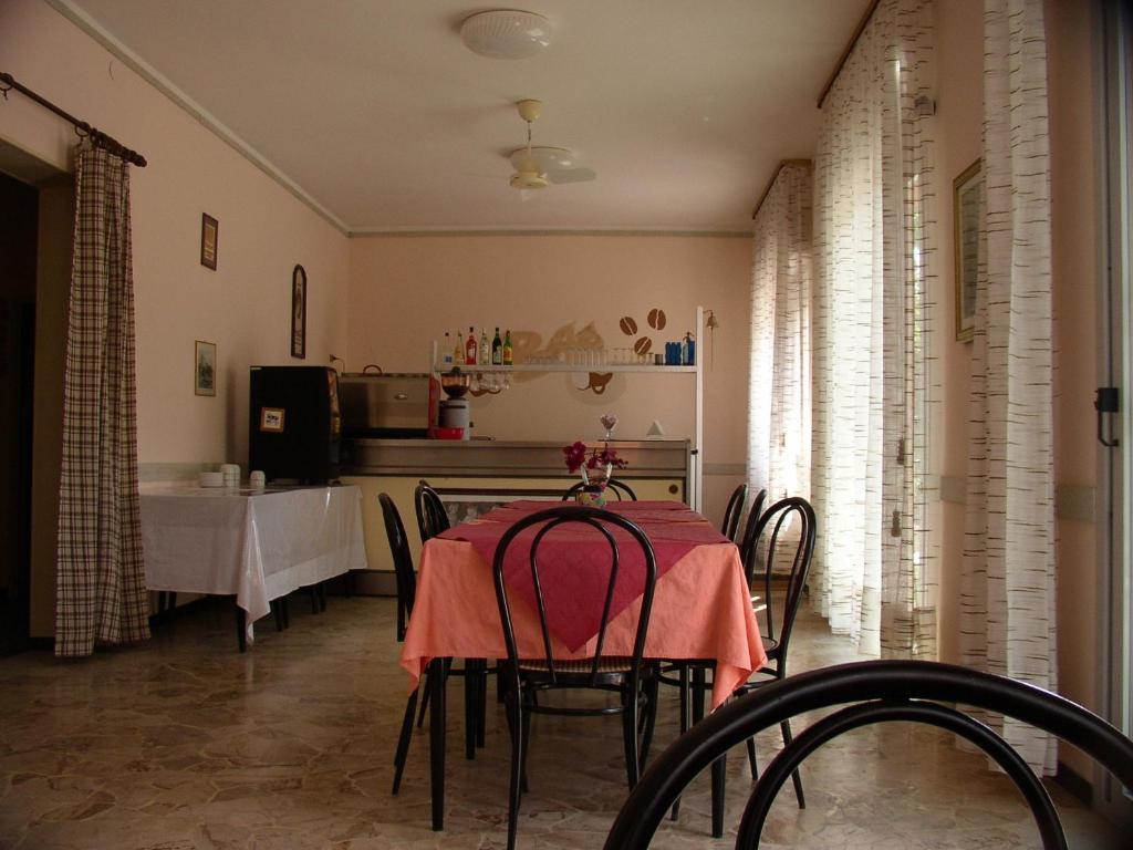 Hotel Ivette Ρίμινι Εξωτερικό φωτογραφία